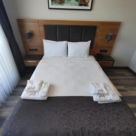 Canary Hotel