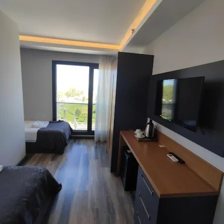 Canary Hotel